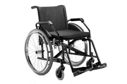 Cadeira de rodas modelo 02